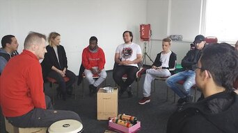 Trommeln beim Gruppentreffen in Mainz